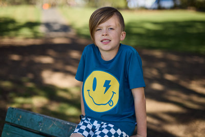 RD2431 SMILEY BOLT TEE