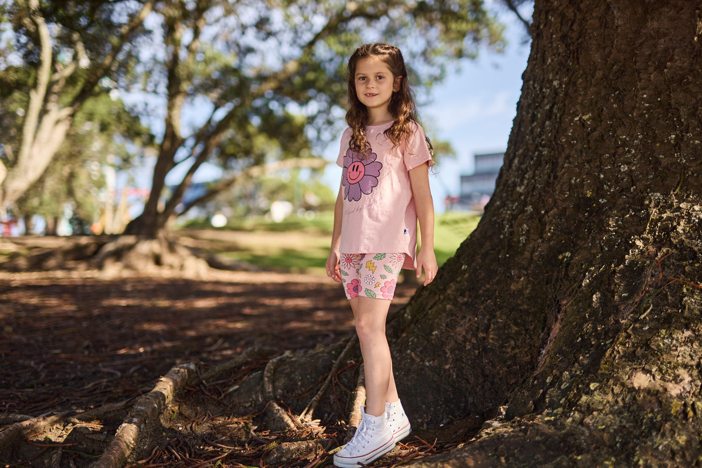 KR2340 HAPPY FLOWER TEE