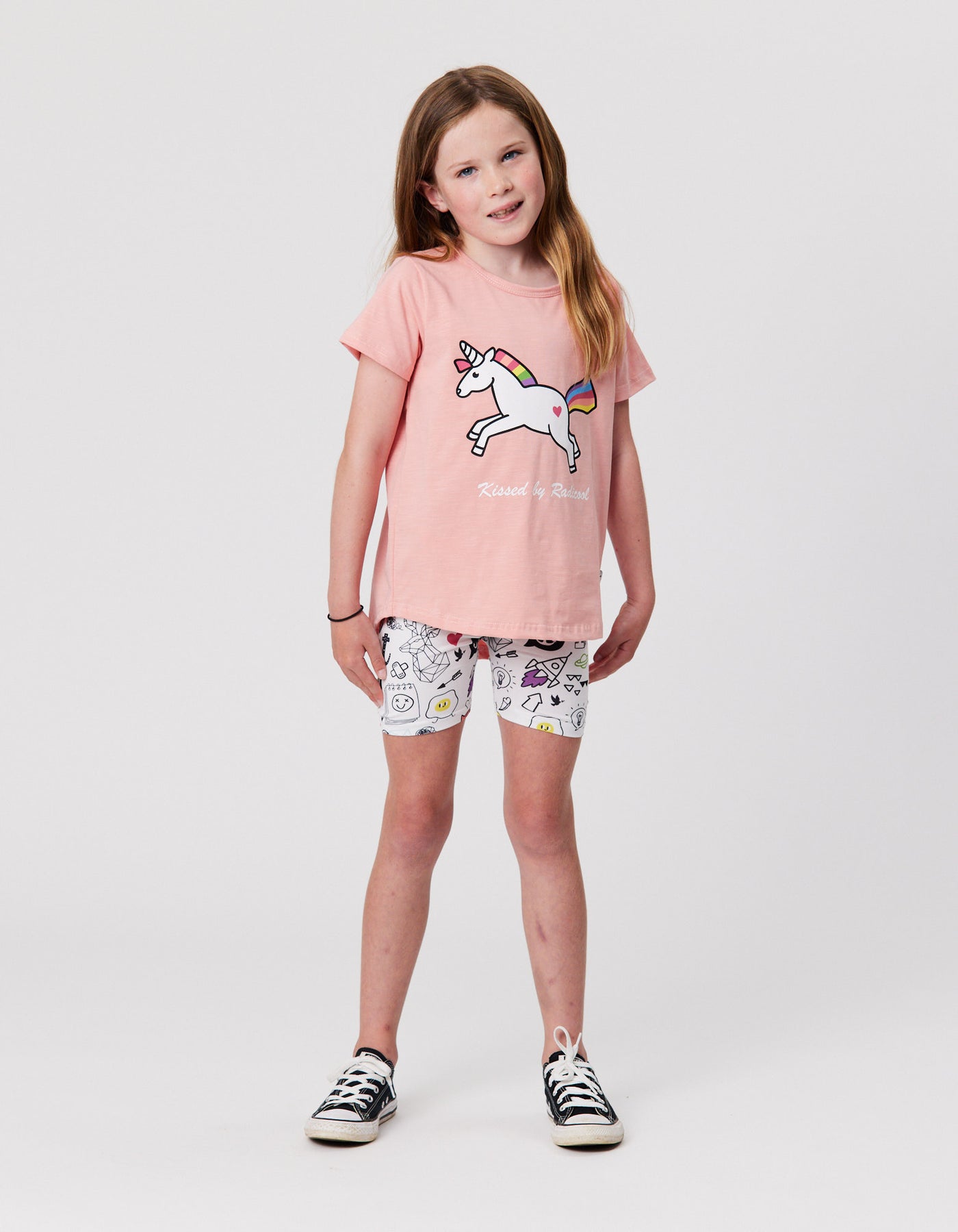 KR2132 UNICORN TEE