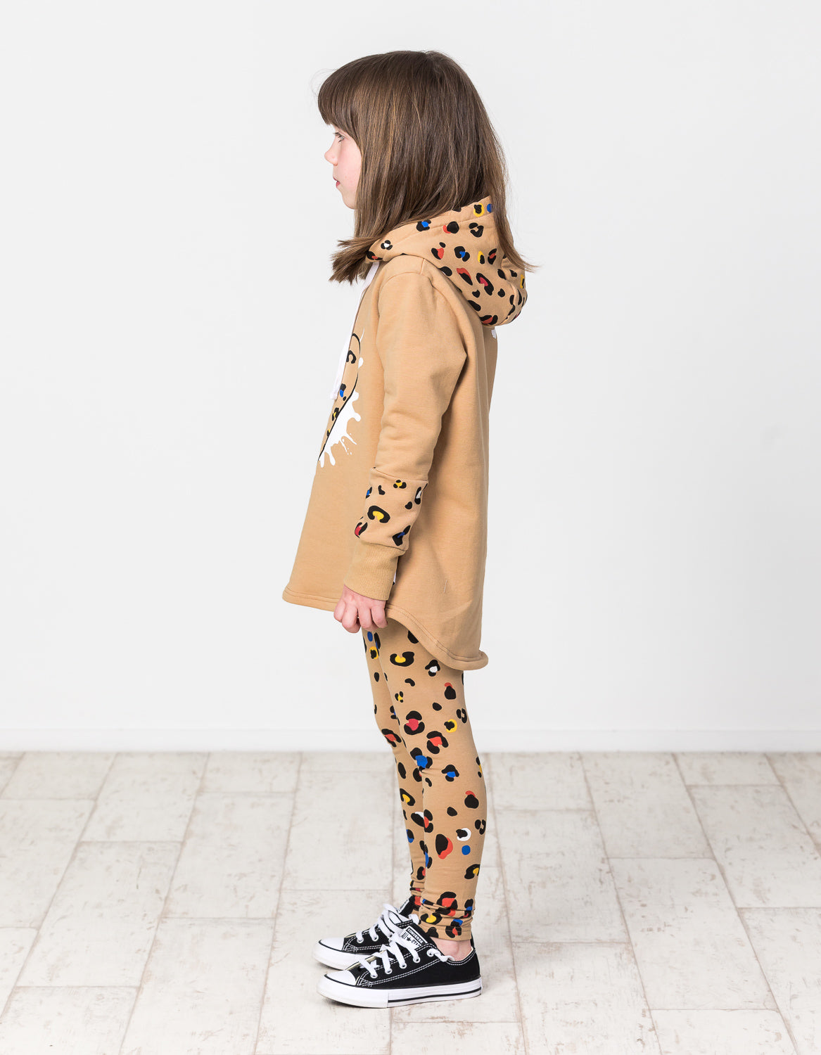 KR1409 COLOUR POP LEOPARD HEART HOOD