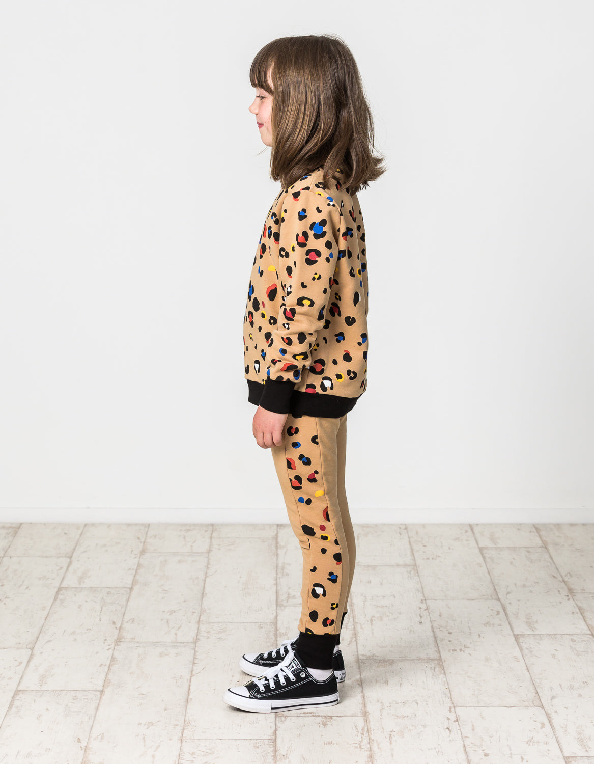 KR1413 COLOUR POP LEOPARD CREW