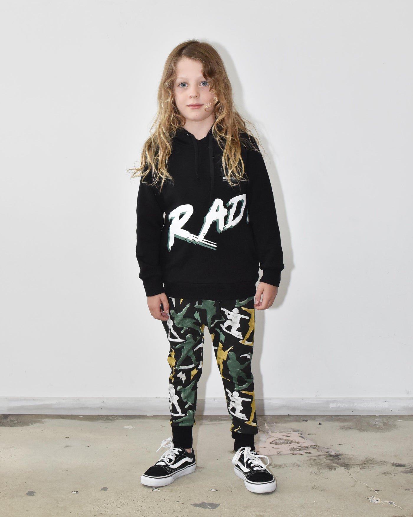 RD1101 SWELL HOOD in BLACK