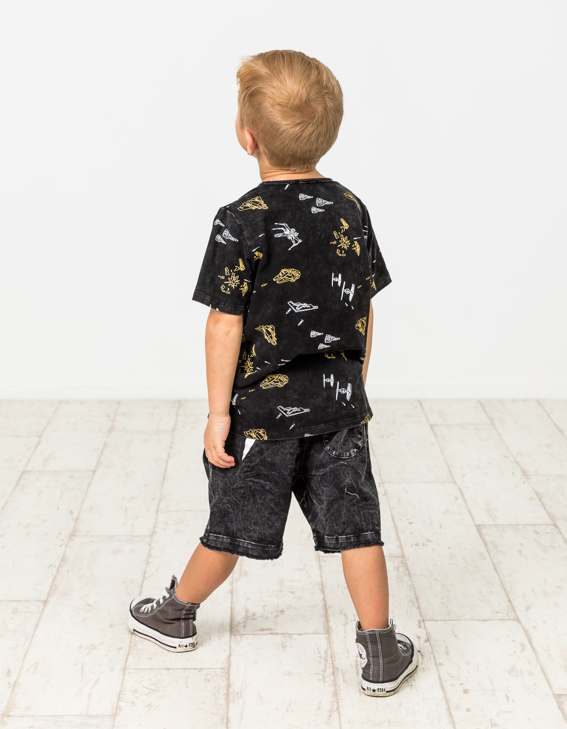 RD1200 LOST IN SPACE TEE