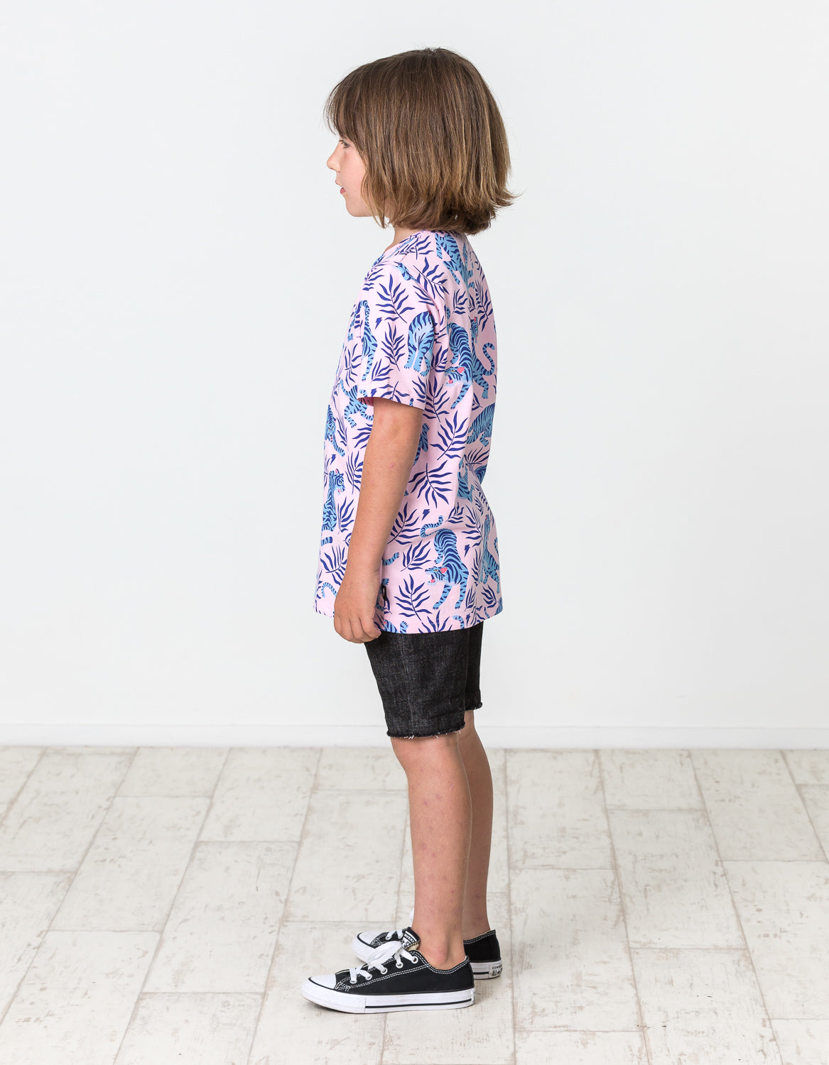 RD1602 TIGER DENIM SHORTS