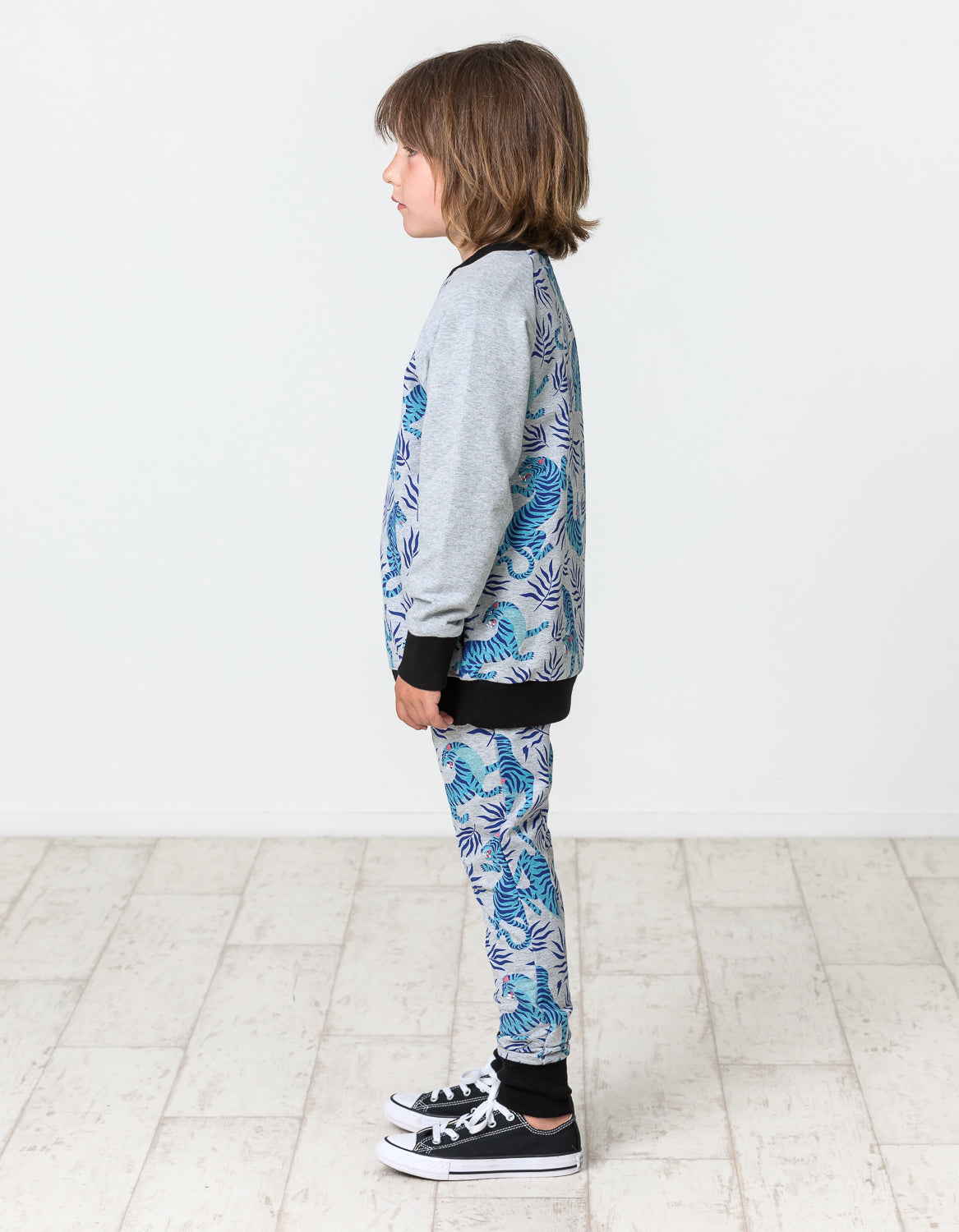 RD1605 FIERCE RAGLAN CREW