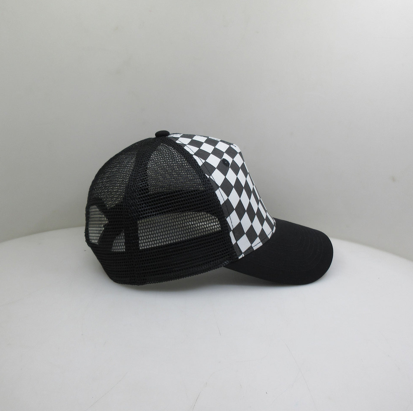 RD1850 TWISTED CHECKERBOARD CAP