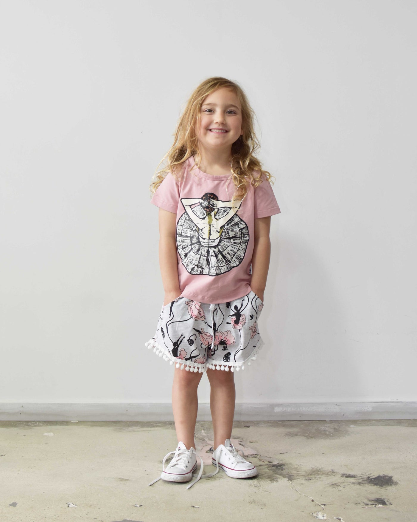 KR0832 TRUE LOVE SHORT