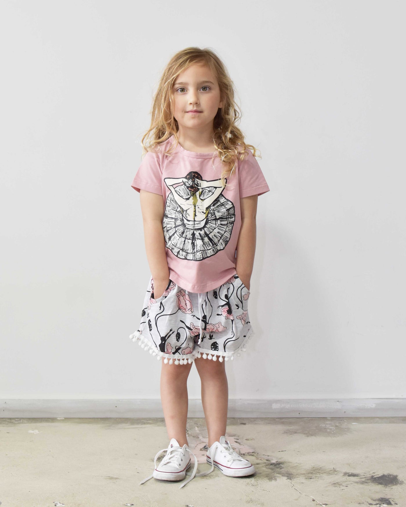 KR0832 TRUE LOVE SHORT